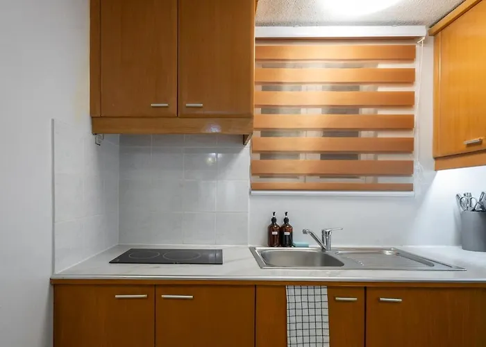 Charming Studio In Greenbelt Makati - Near Malls! * Manila